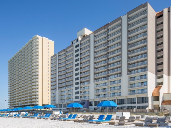 Bluegreen Timeshare: Landmark Holiday Beach Resort Exterior