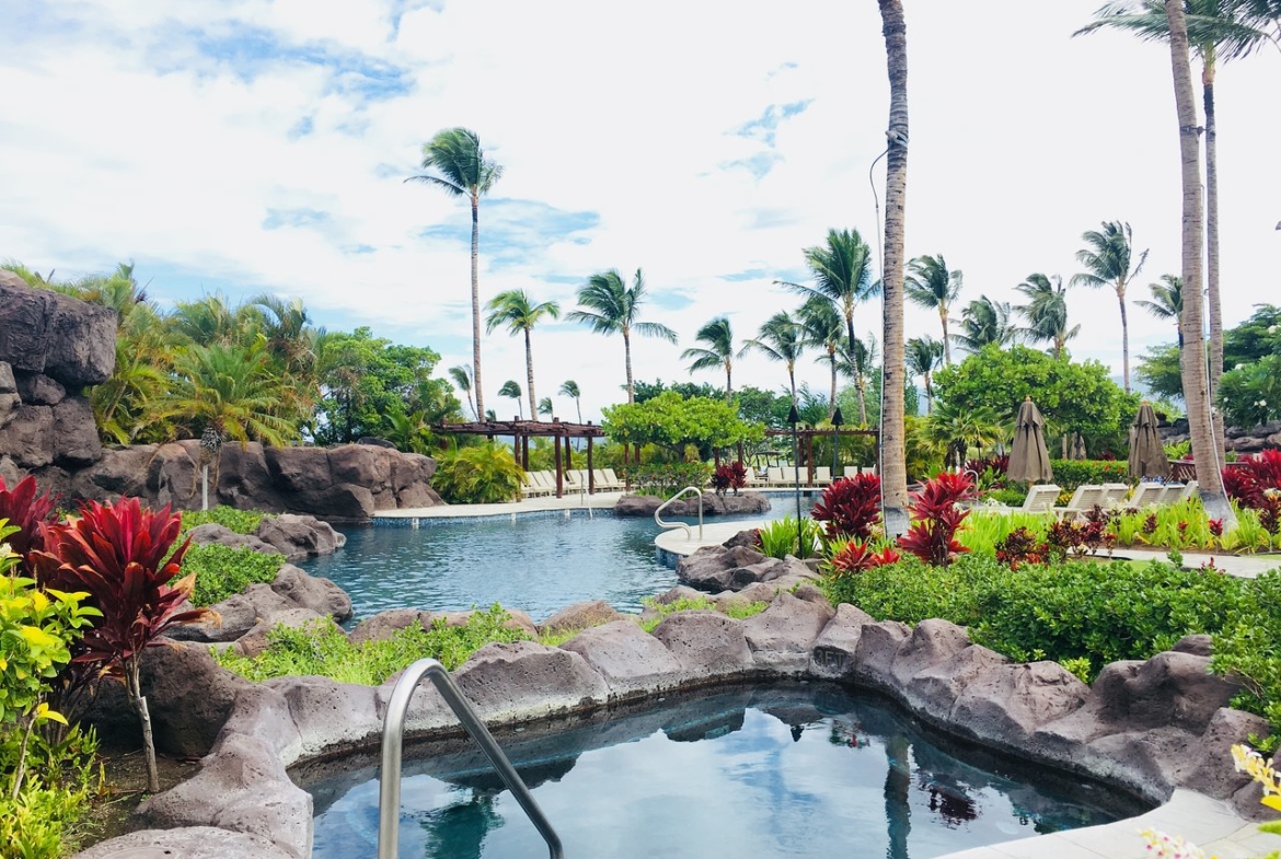 HGV Club at Kings' Land Pool