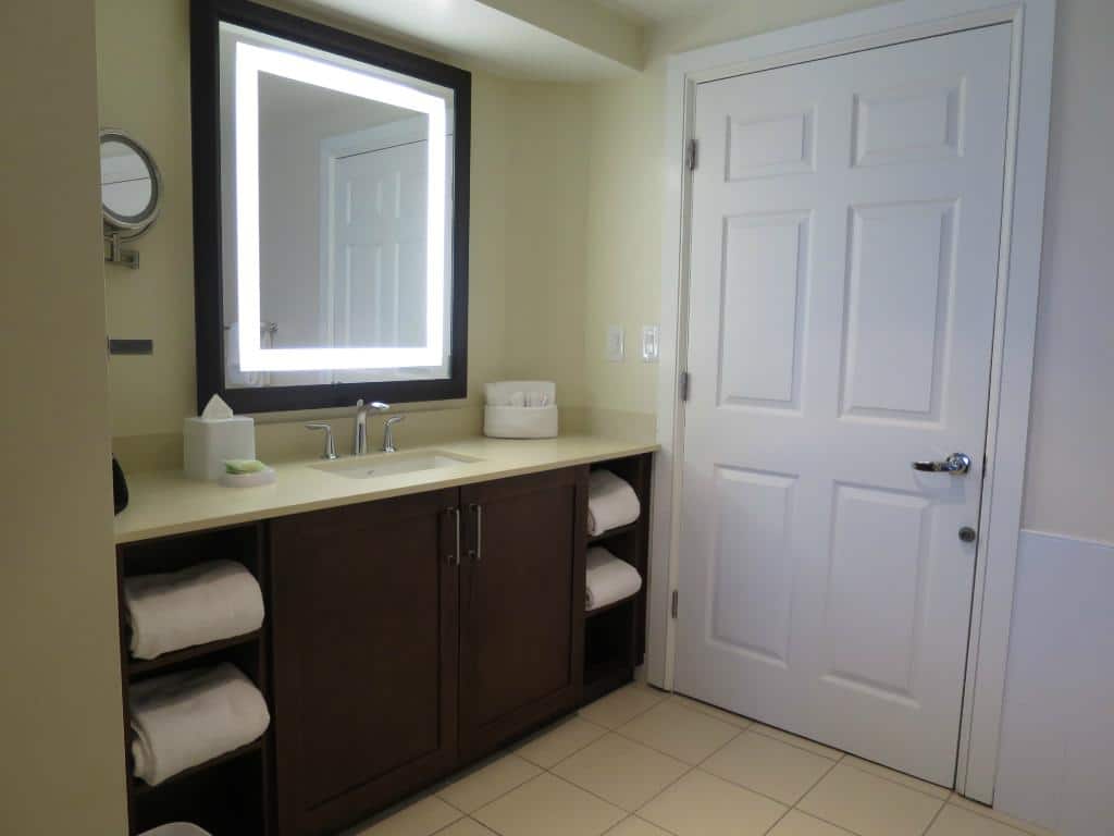 Bathroom with Sink