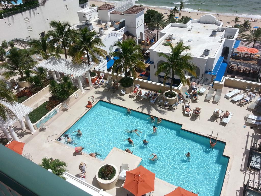 Marriott's Beachplace Towers Pool Area
