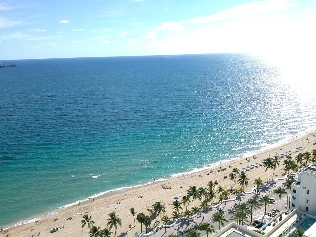 Marriott's Beachplace Towers Beach