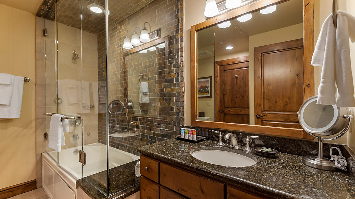 the innsbruck aspen bathroom