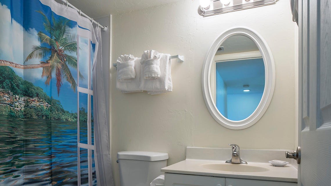 windward passage bath