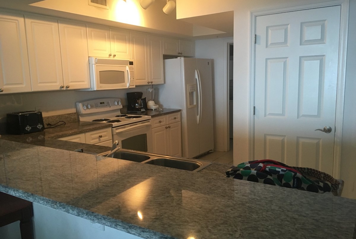 Wyndham Emerald Beach Resort Kitchen