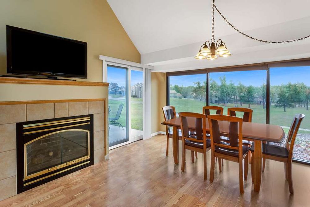 Wyndham Tamarack Living