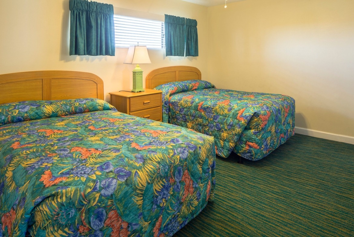 Bluegreen Vacations Landmark Holiday Beach Resort Guest Room