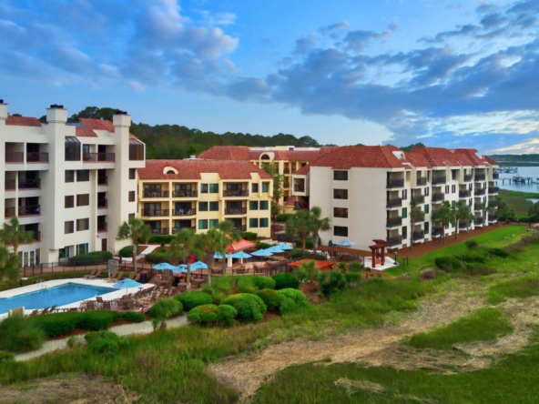 Shelter Cove Exterior