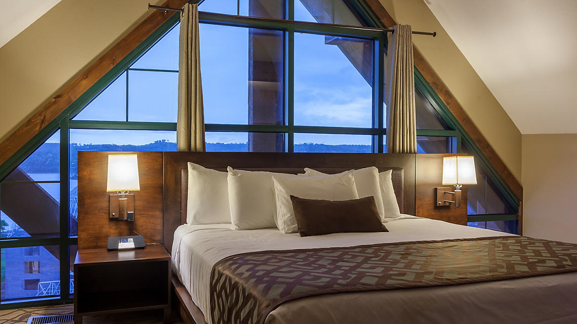 Paradise Point Master Bedroom