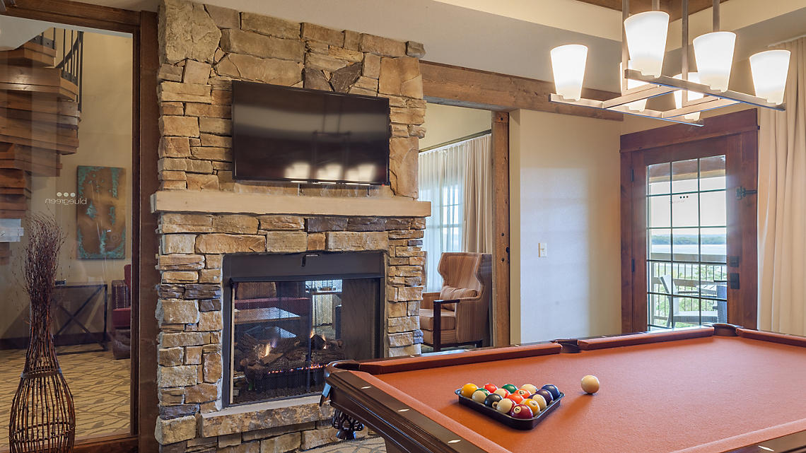 Presidential Suite Game Room