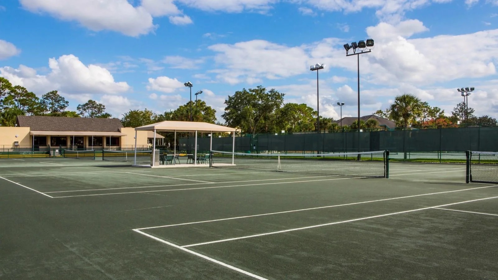 Sheraton Vistana Resort Tennis Court tennis court