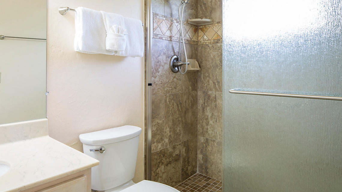 surfrider beach club bath