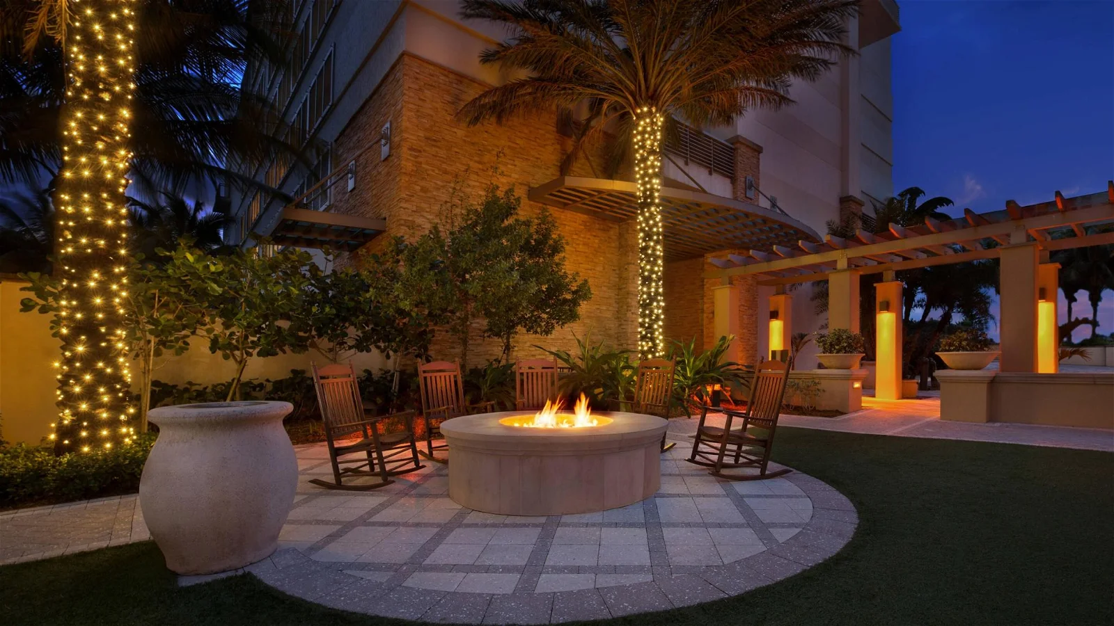Marriott's Oceana Palms Fire Pit