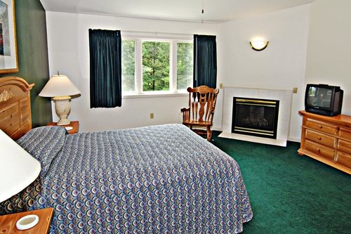 Peppertree Tamarack Bedroom