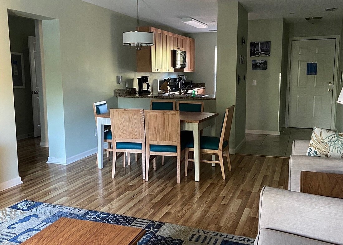 Coconut Mallory Marina Resort Suite