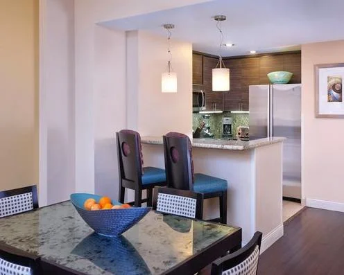 Wyndham Harbour Lights dining