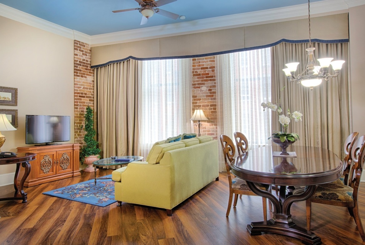 Wyndham La Belle Maison living area