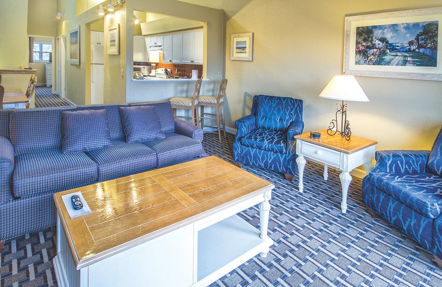 Wyndham Newport Overlook Living Area Wyndham Newport Overlook living room