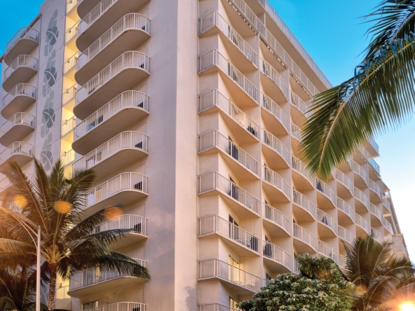 Wyndham at Waikiki Beach Walk