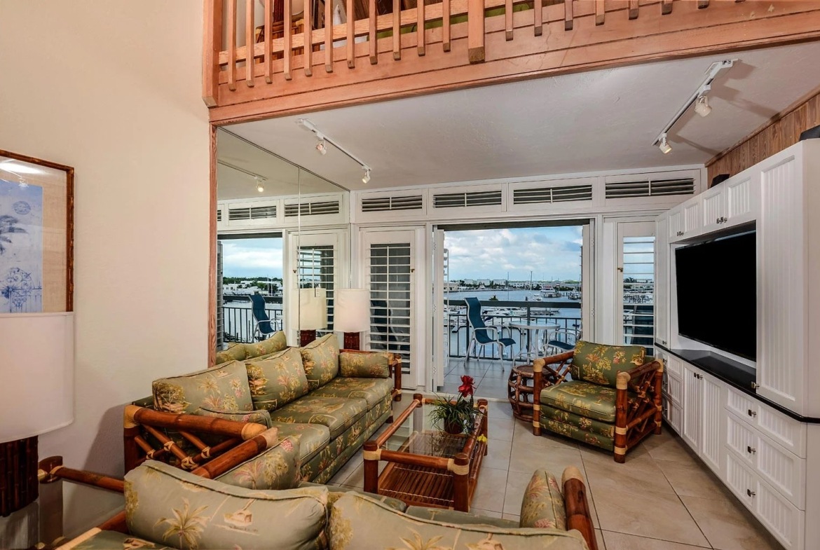 the galleon resort living room