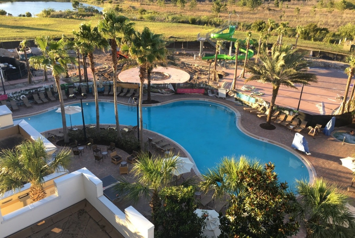 Las Palmeras by Hilton Grand Vacations