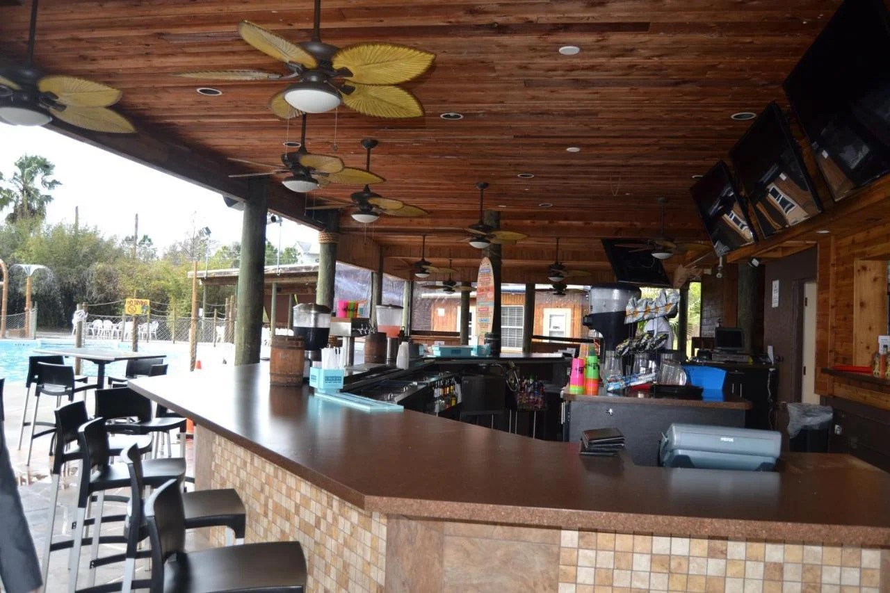 Liki Tiki Village Bar Tiki Bar