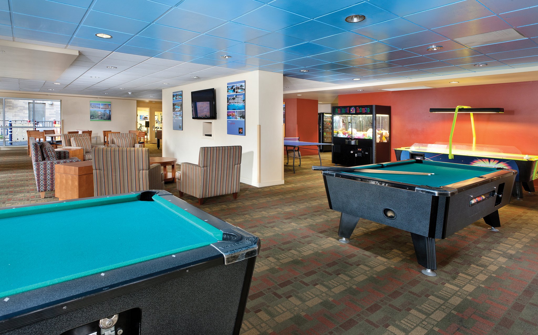 Worldmark Seaside Game Room game room