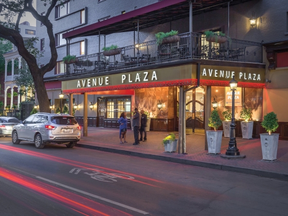 Wyndham New Orleans At Avenue Plaza