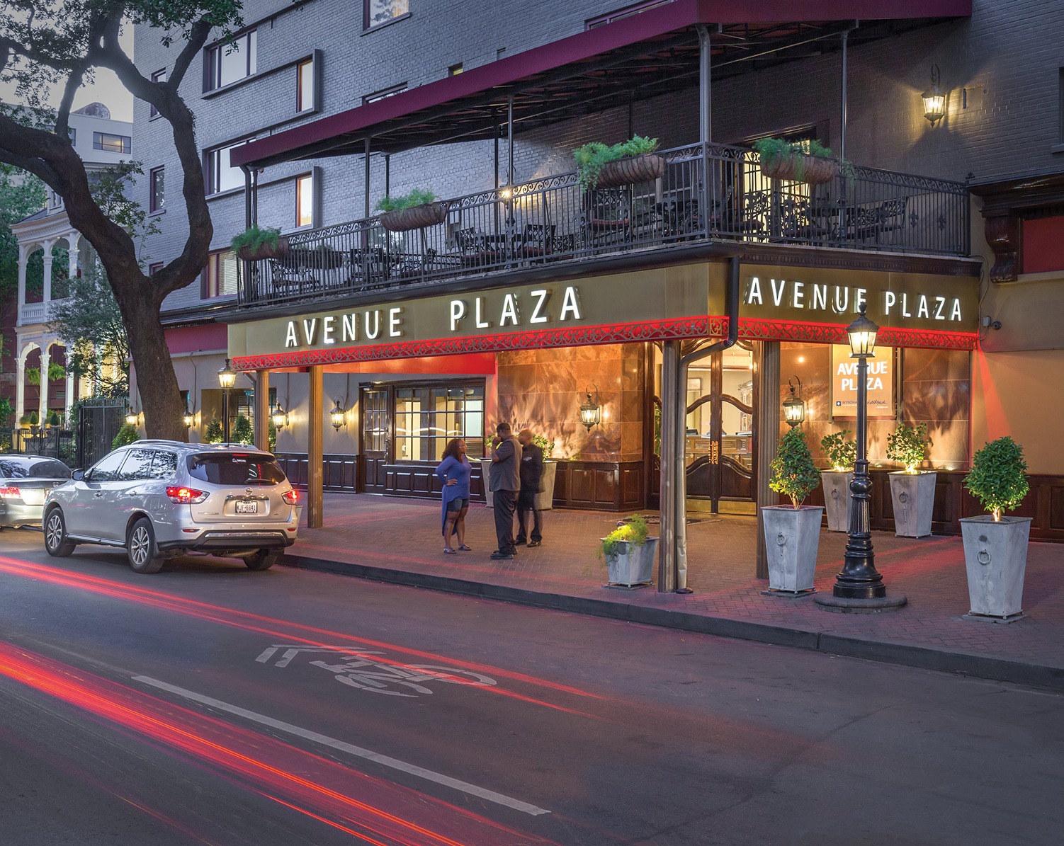 Wyndham New Orleans At Avenue Plaza