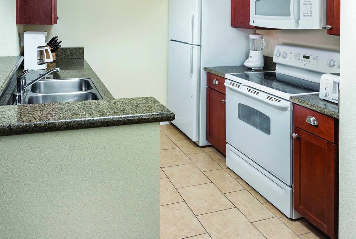 Wyndham Oceanside Pier Resort kitchen