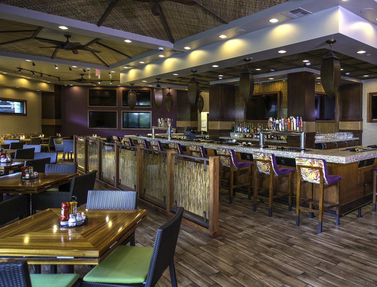 Tahiti Village on-site restaurant