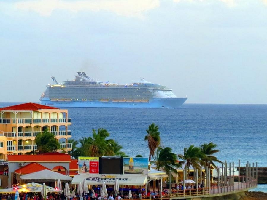 Royal Islander Club la Terrasse Views With Cruise Ship