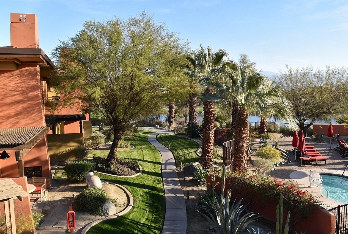 Club Intrawest-Palm Desert ext