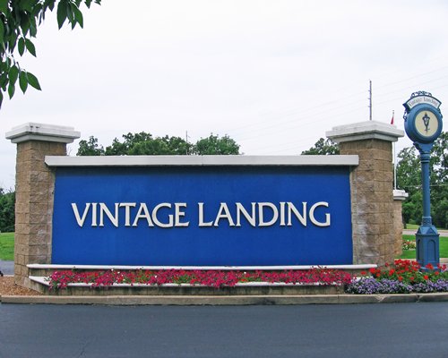 Vintage Landing Condominiums Entrance