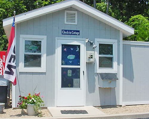 Vintage Landing Condominiums Check-in Cottage