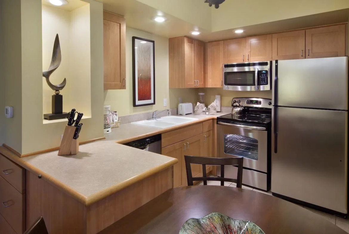 Lake Geneva Resort Kitchen