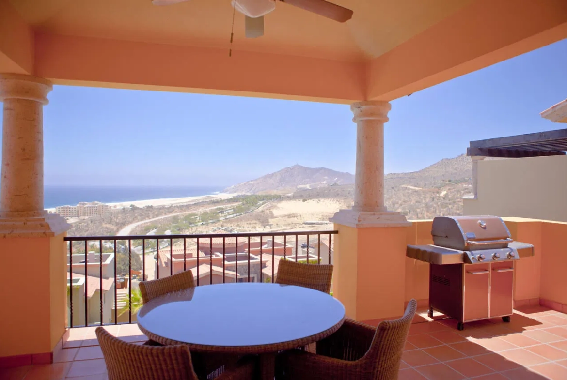 Montecristo Estates By Pueblo Bonito balcony
