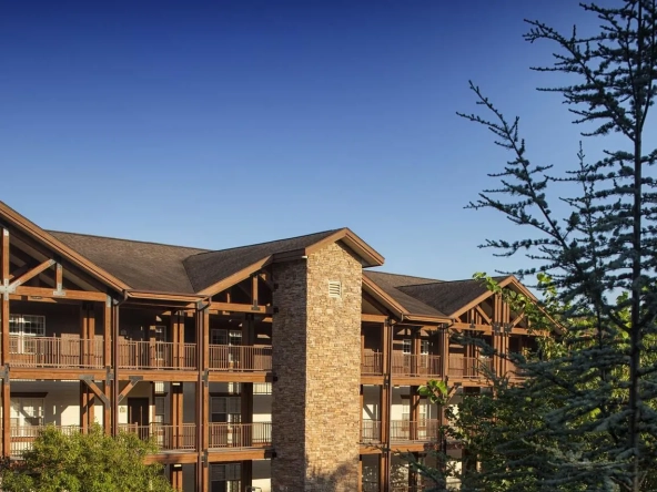 Palace View by Spinnaker