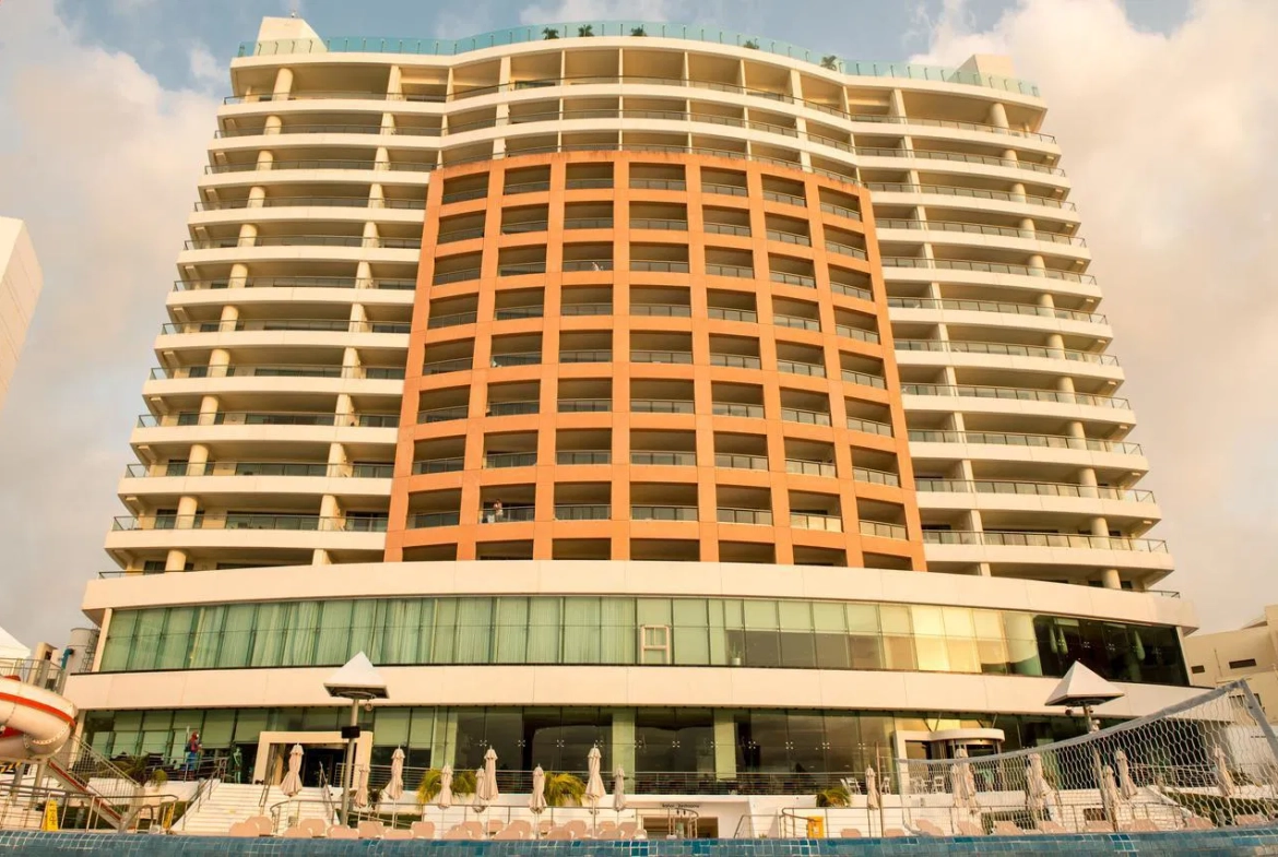 Palace Resorts Membership: Beach Palace