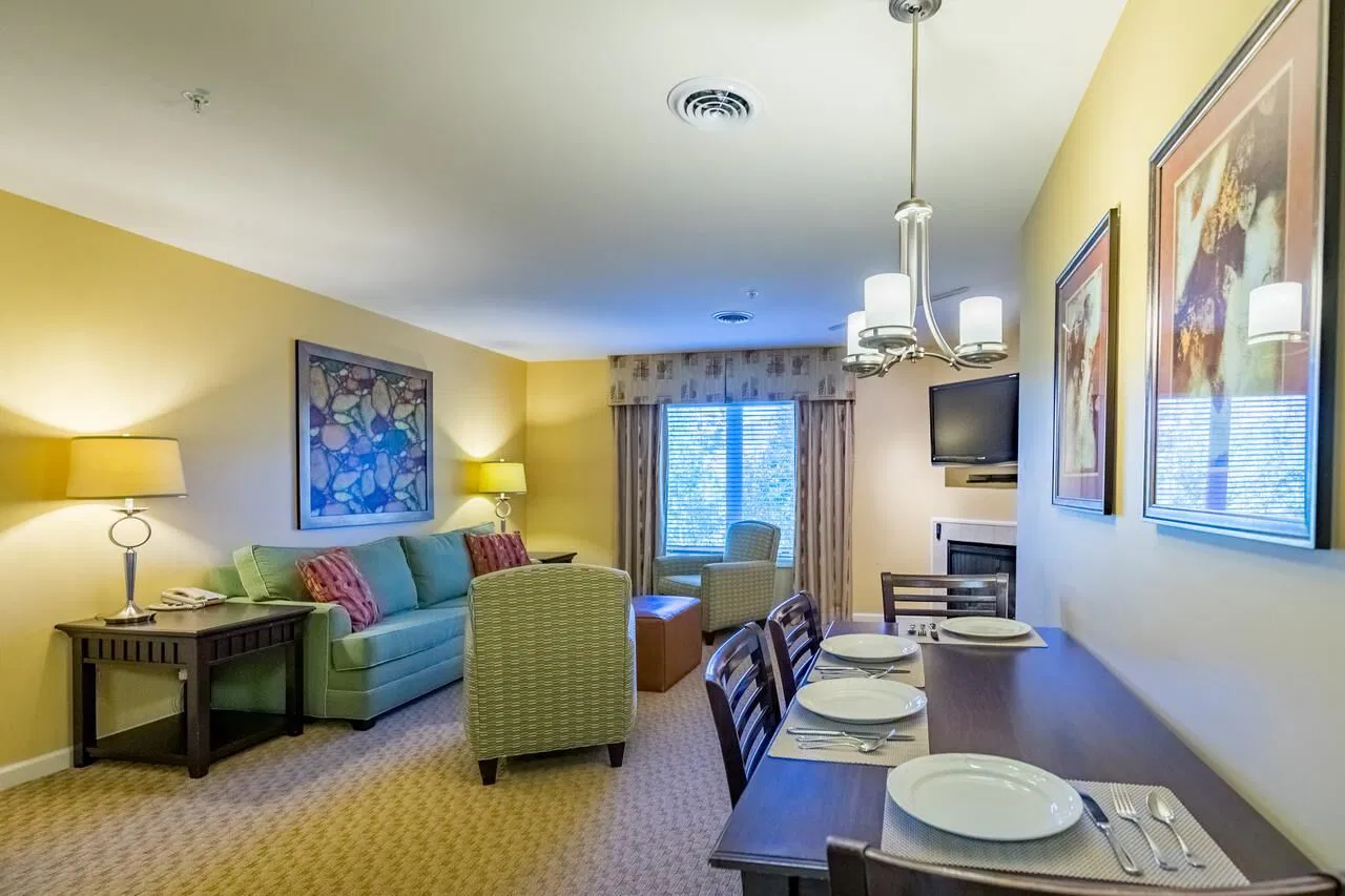 Vacation Village In The Berkshires Living and Dining Area Vacation Village In The Berkshires Living and Dining Area
