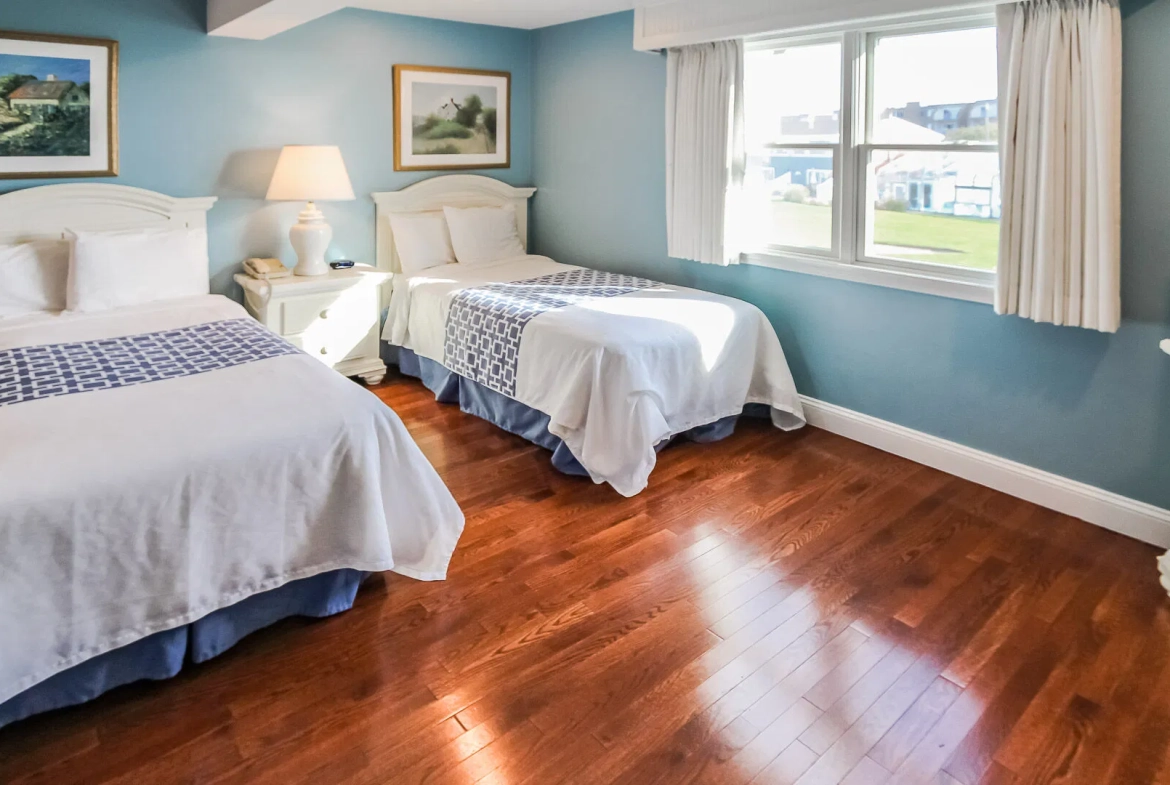 Edgewater Beach Resort room with double bed