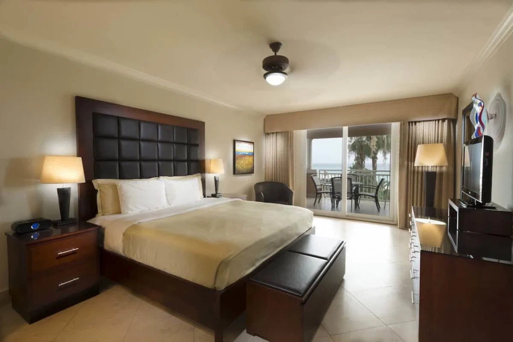 Divi Village Golf and Beach Resort bedroom