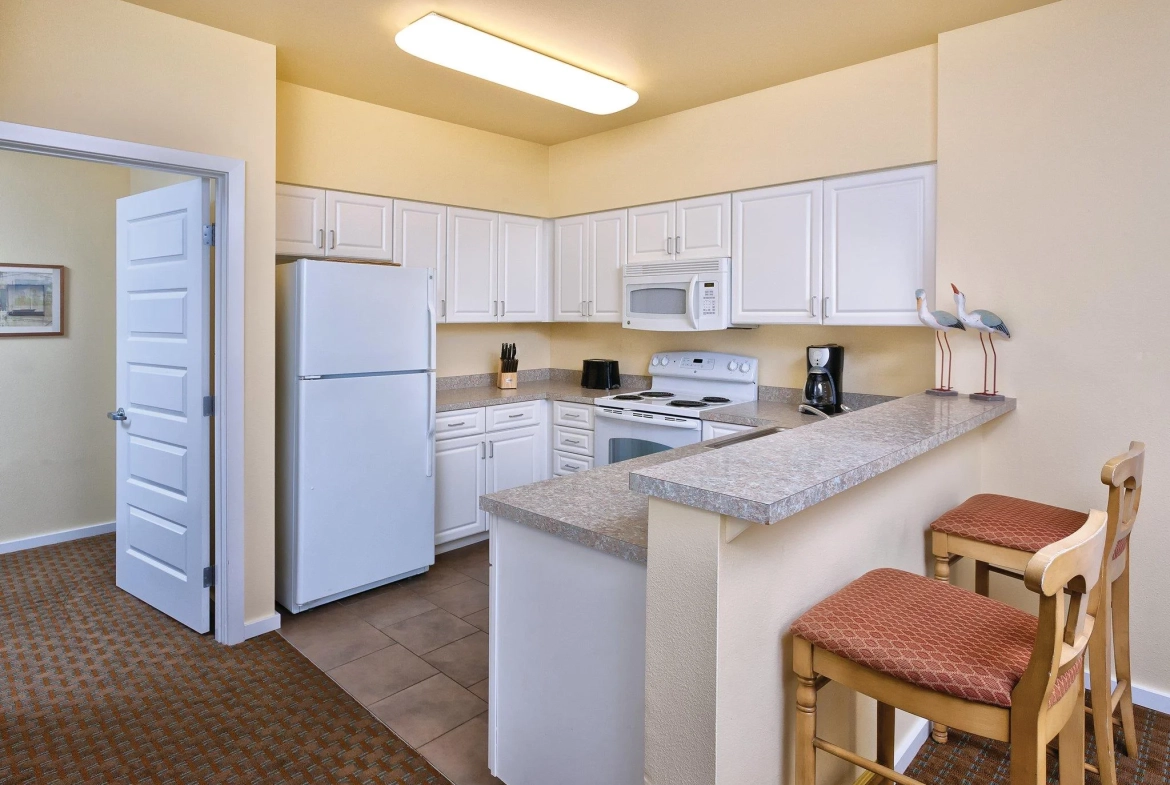WorldMark Long Beach Kitchen