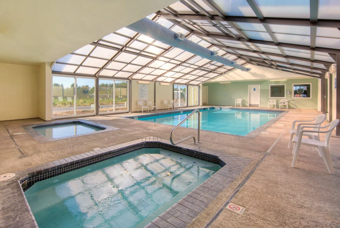 WorldMark Surfside Inn Indoor Pool and Hot Tub