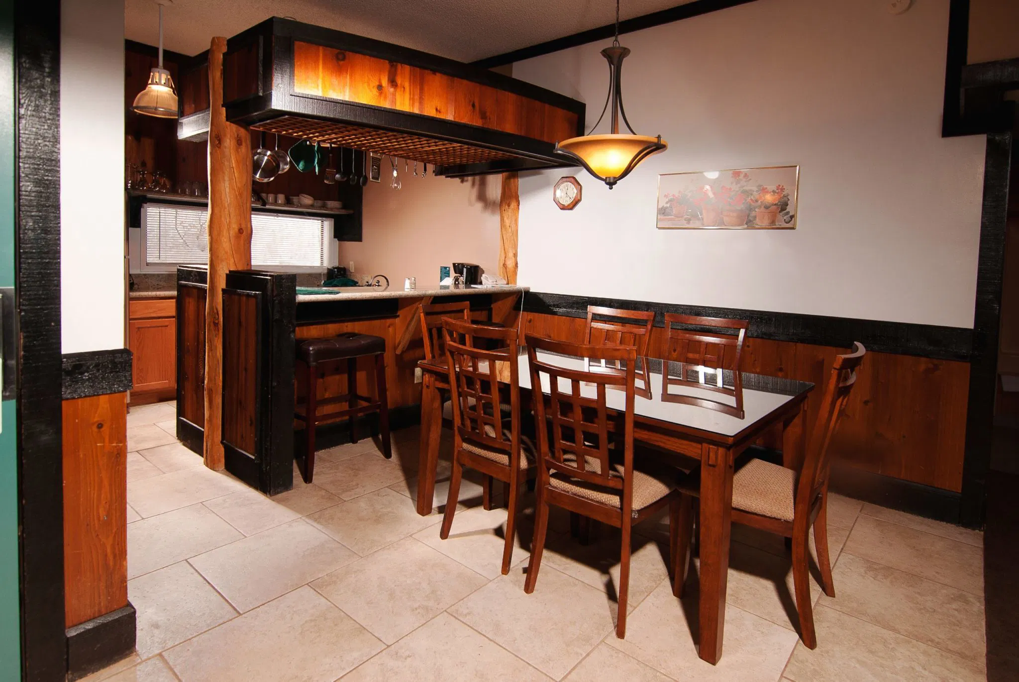 Ridge Sierra Dining Area Ridge Sierra Dining Area