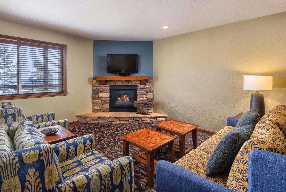 WorldMark Tahoe III Living Area