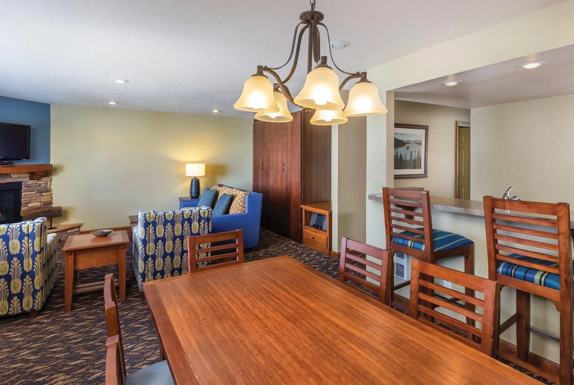 WorldMark Tahoe III Dining Area