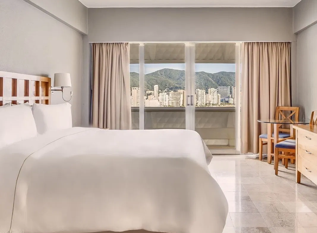 Fiesta Americana Condesa Acapulco bedroom