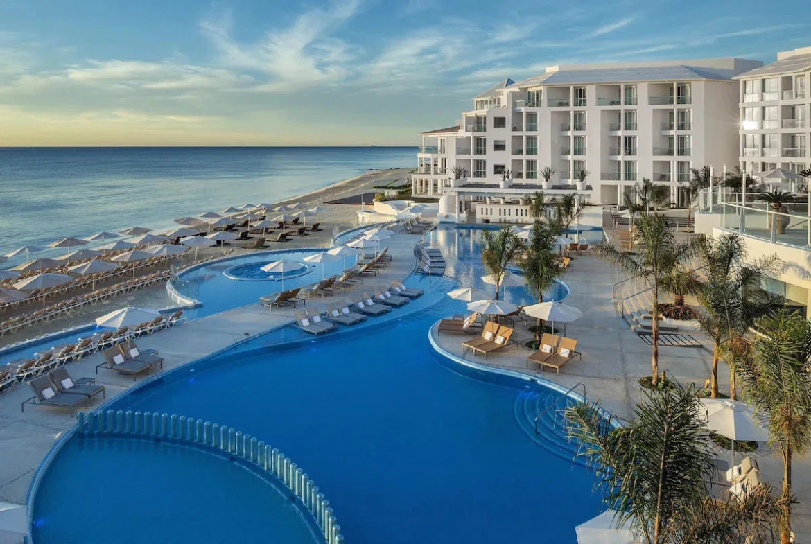 Playacar Palace