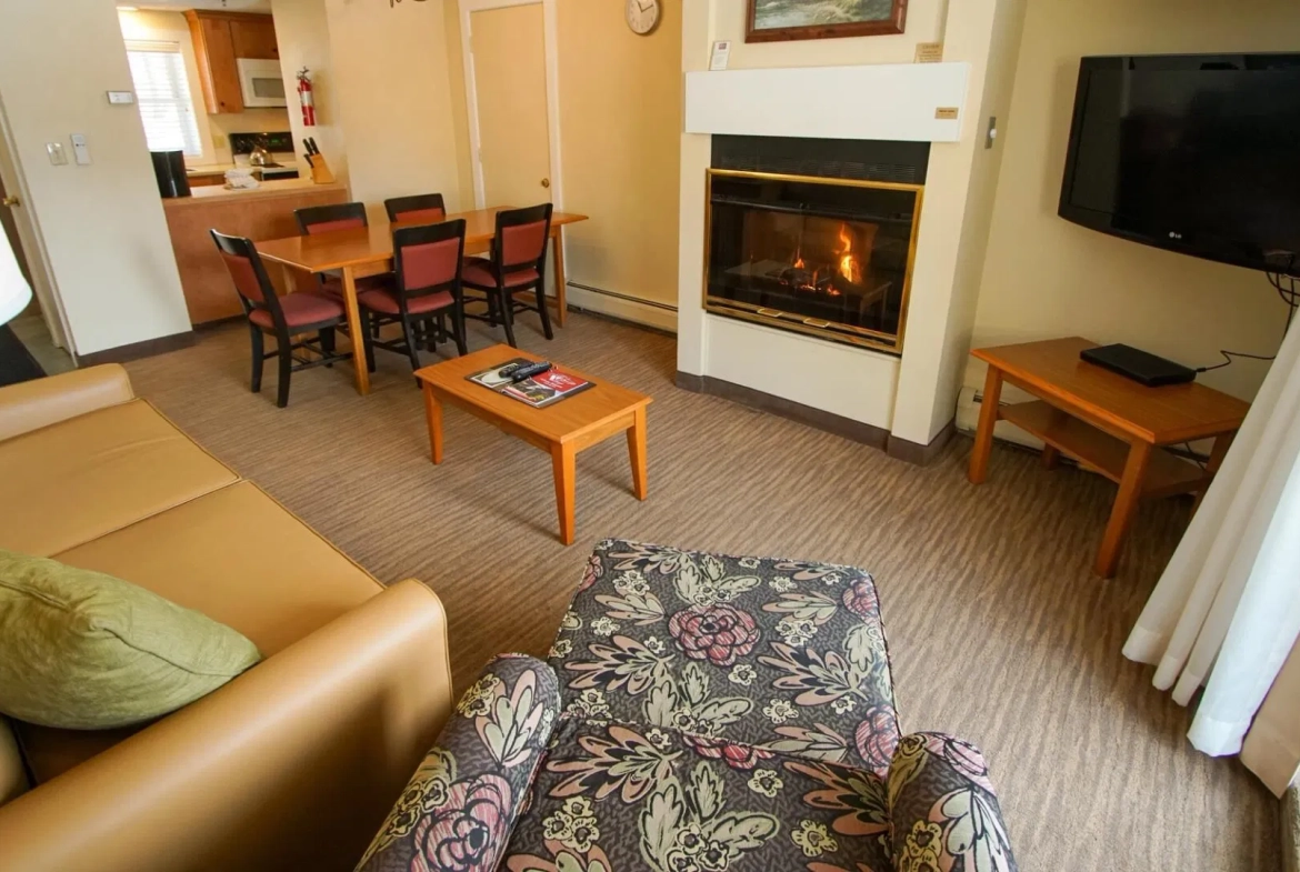 Village Of Loon Mountain Living Area