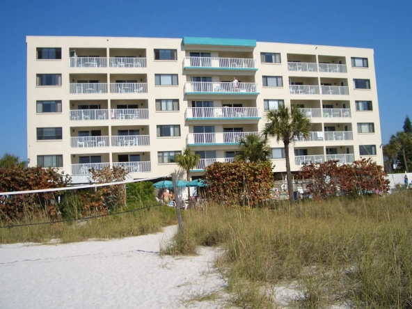 Sand Pebble Resort (Treasure Island)